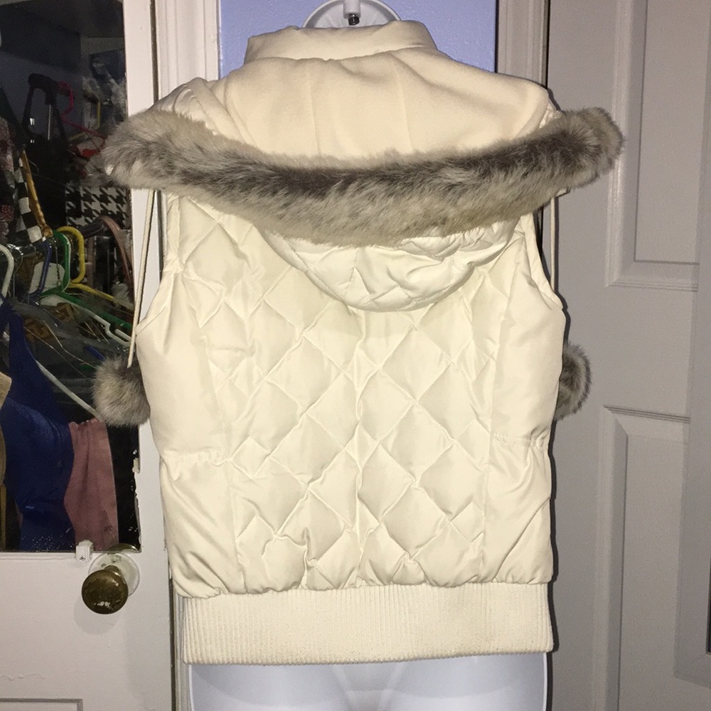 Vest - Picture 2 of 2